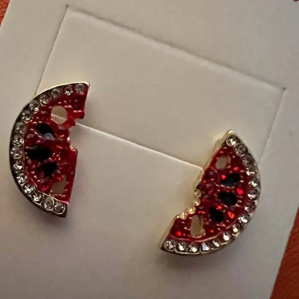 🍉 Betsey Johnson sparkling & sweet & juicy watermelon slice earrings 🍉